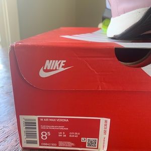 Nike Shoes - Nike Airmax VERONA GUAVA 8.5 Nike Shoes - Nike Airmax VERONA GUAVA 8.5